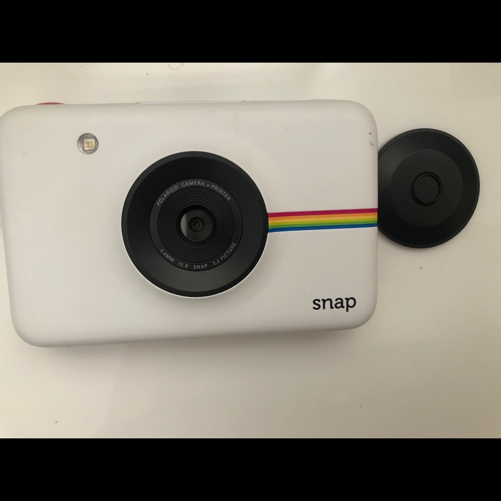Polaroid snap digital instant camera with film